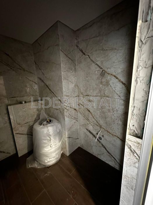 Продаж 1,5 кімнатну кварти боздош ЖК "Радіщева Новий" Ужгород