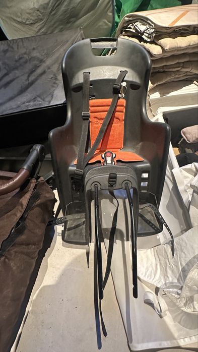 Fotelik rowerowy dla dziecka (montowany z tyłu)