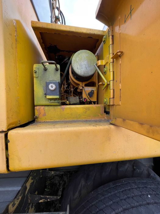 Liebherr zw 900 dwudrożna kolejowa kołowa z podporami LITRONIC 20t