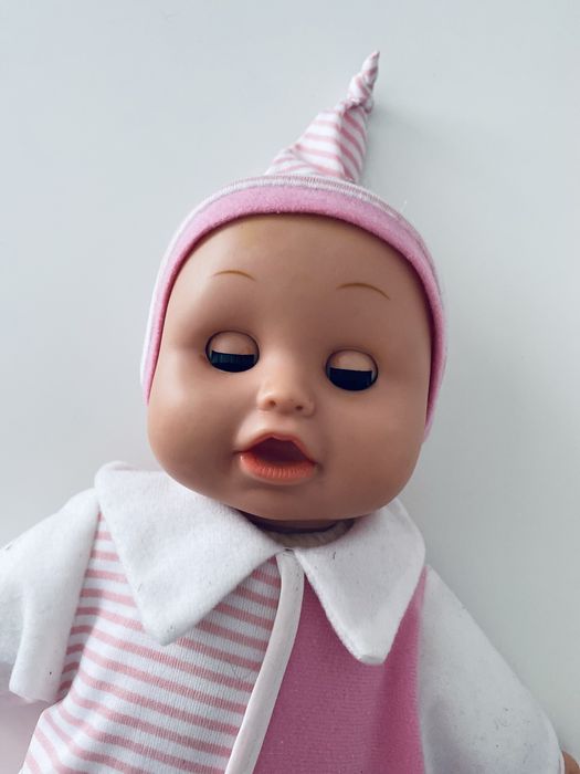 Lalka bobas w ubranku