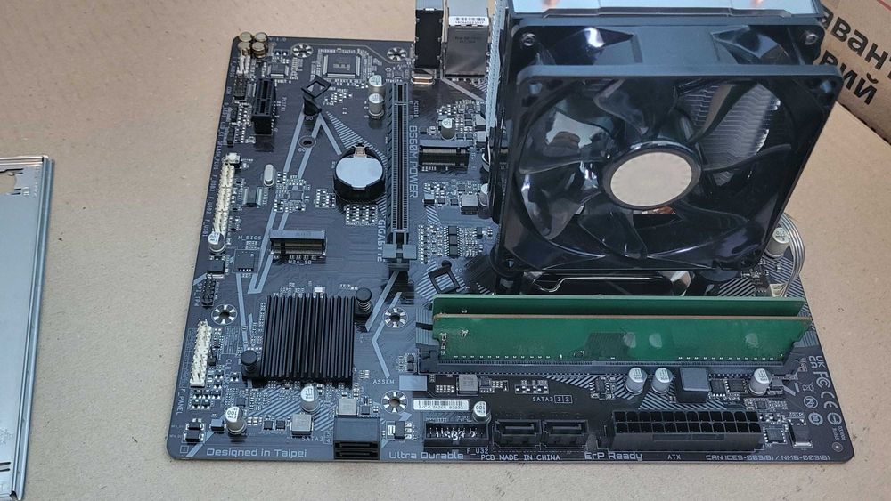 Комплект i5 10600KF+Gigabyte B560M-Power+ 16gb ddr4+ Башня Socket 1200