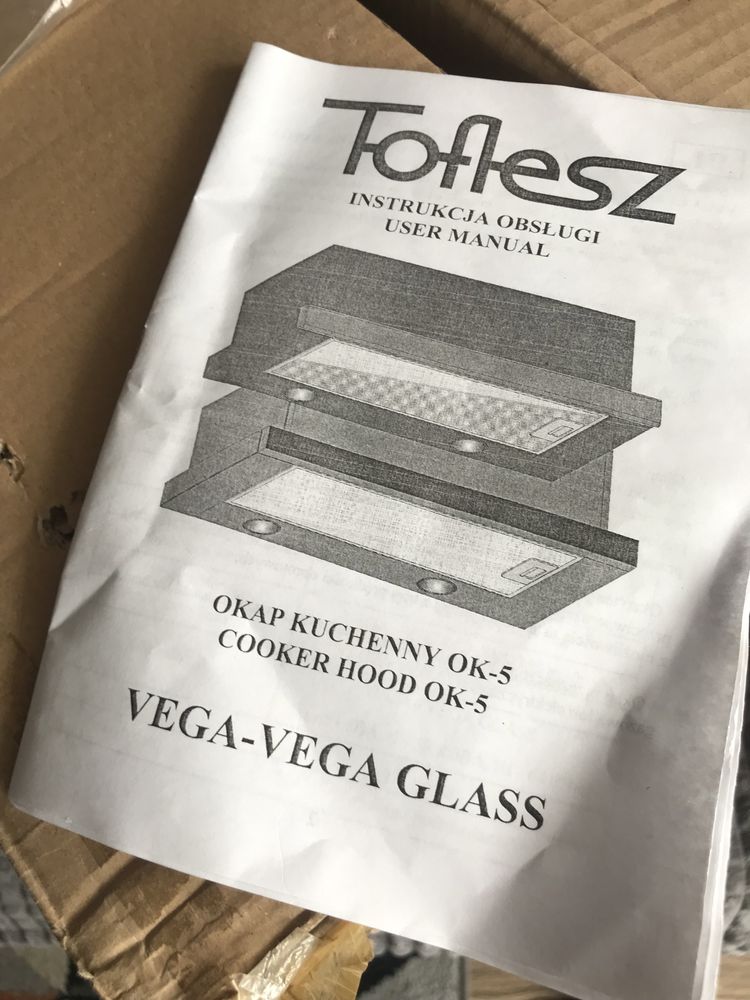 Toflesz Vega Glass  50 cm,  front: białe szkło hartowane