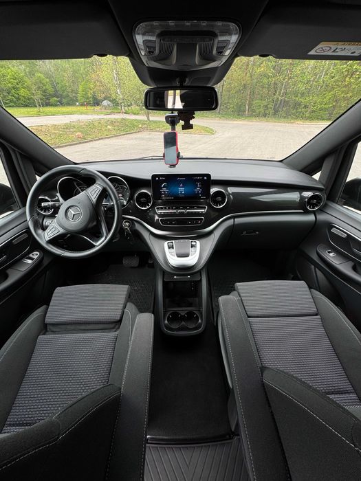Wynajem Bus Osobowy Klasy VIP Mercedes V KLASA Extran Long  Długi