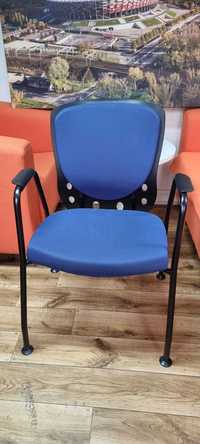 Fotel konferencyjny niebieski PROFIM UWU fotele