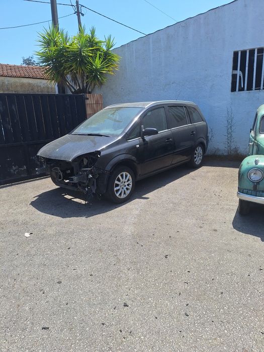 Opel zafira 1.9 cdti