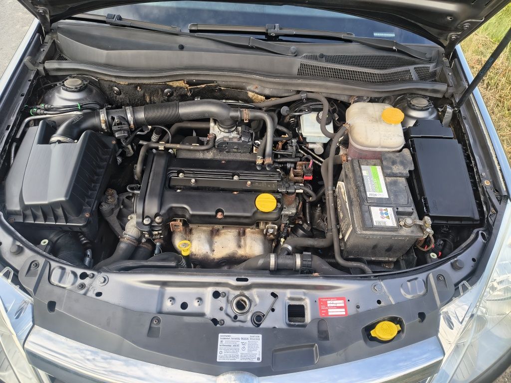 Opel Astra 1.4 Benzyna   Klima  Niemcy  Bez wkładu  2009