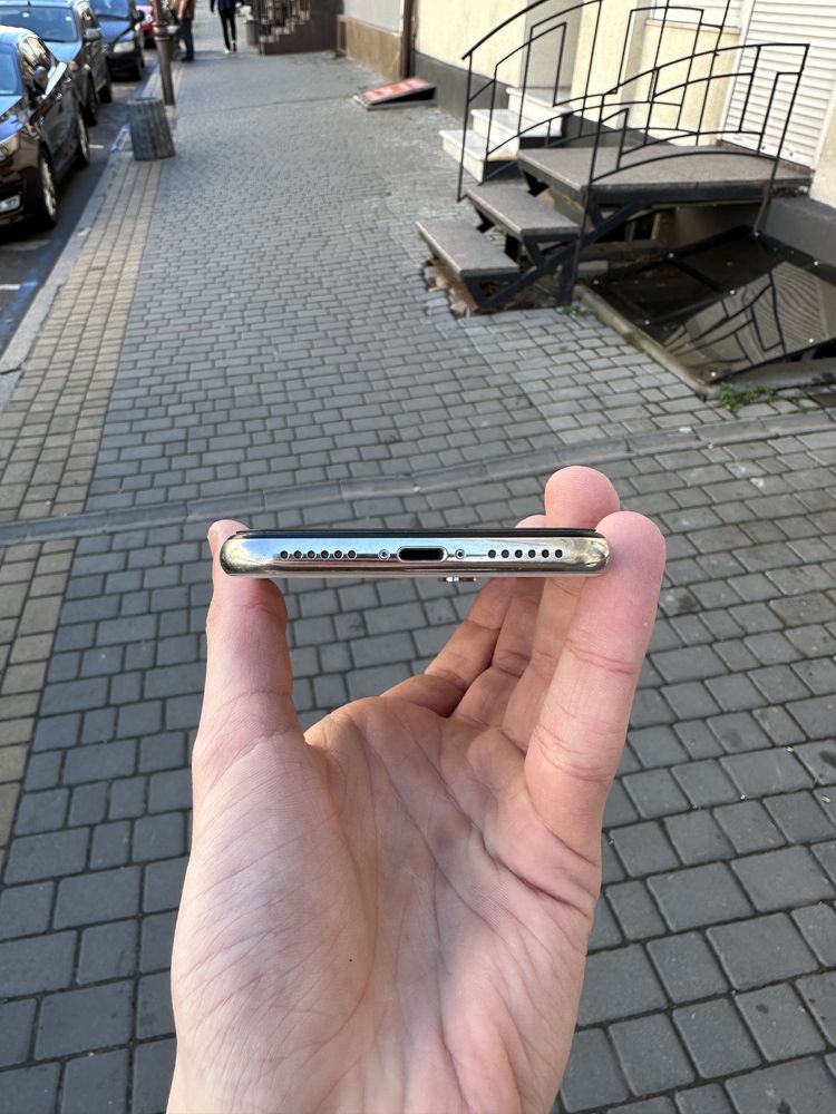 Apple iPhone X 256 Gb (Silver)
