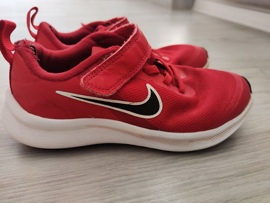 Buty sportowe adidasy Nike 31 czerwone
