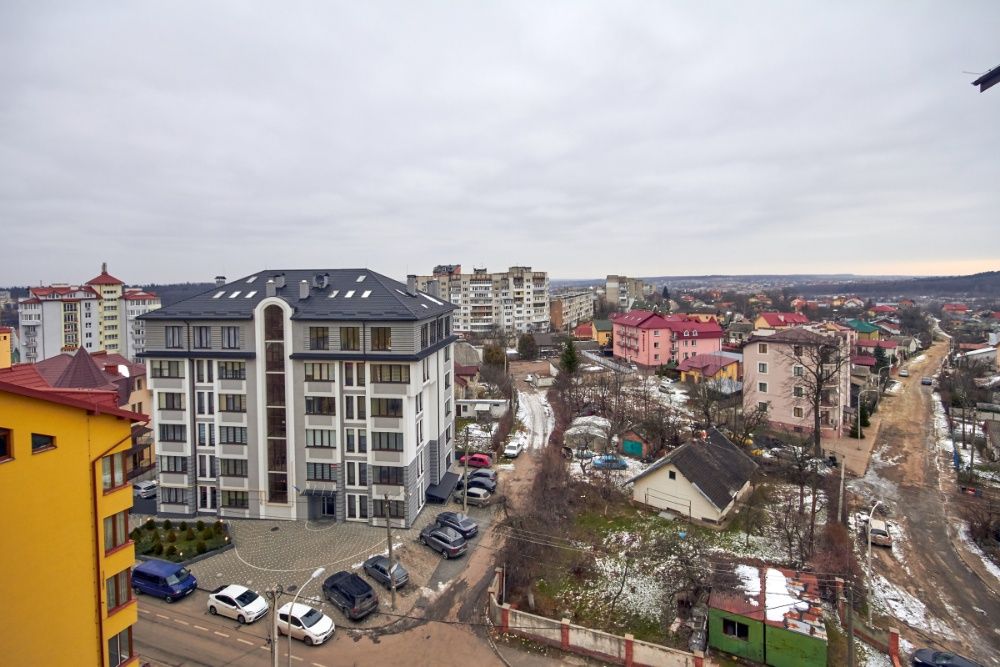 VIP роздільні кімн. кухня диван, Помірецька,9