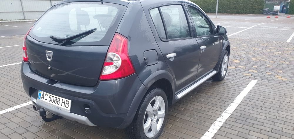 Продам Dacia Sandero Stepwey
