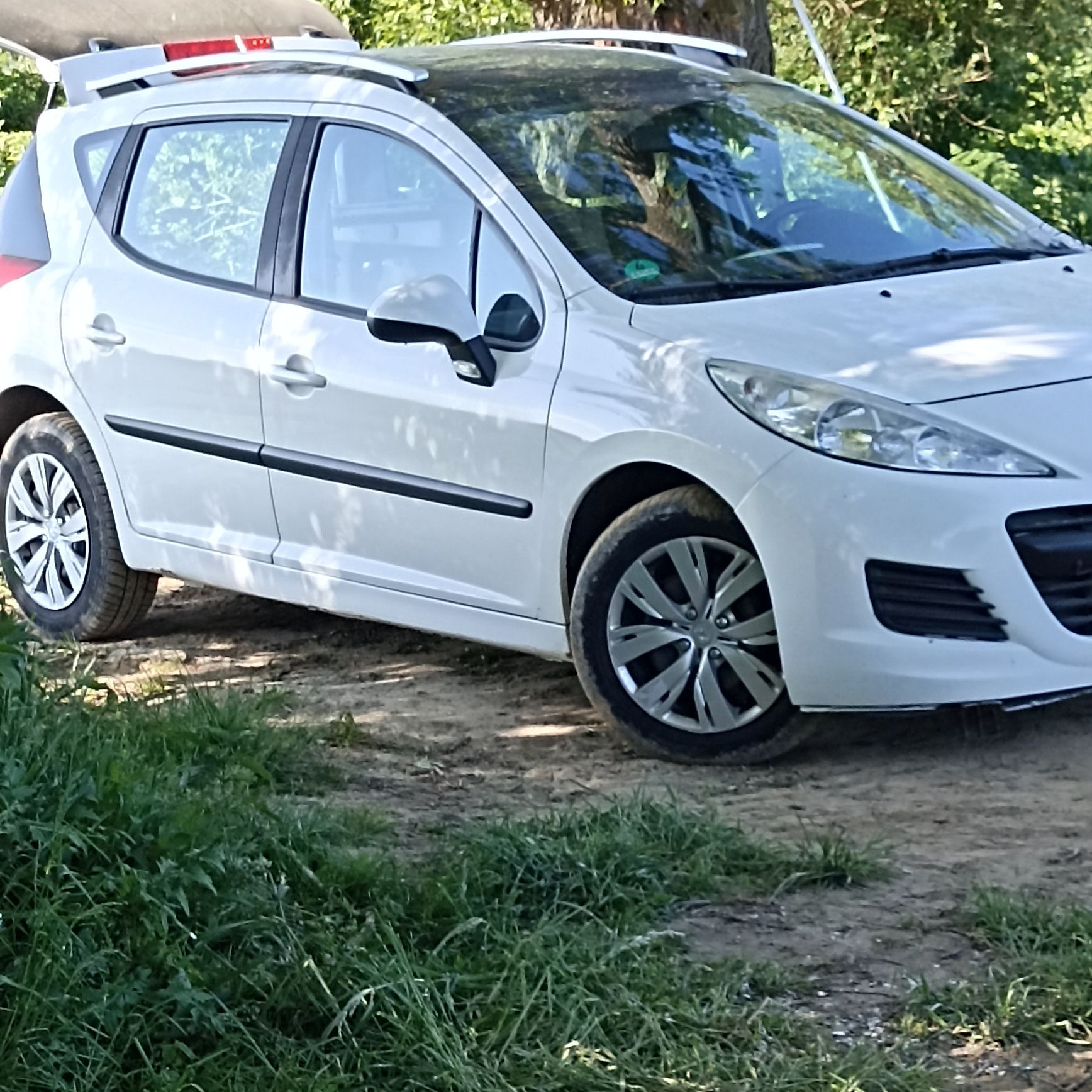 Peugeot 207 sw в гарному стані