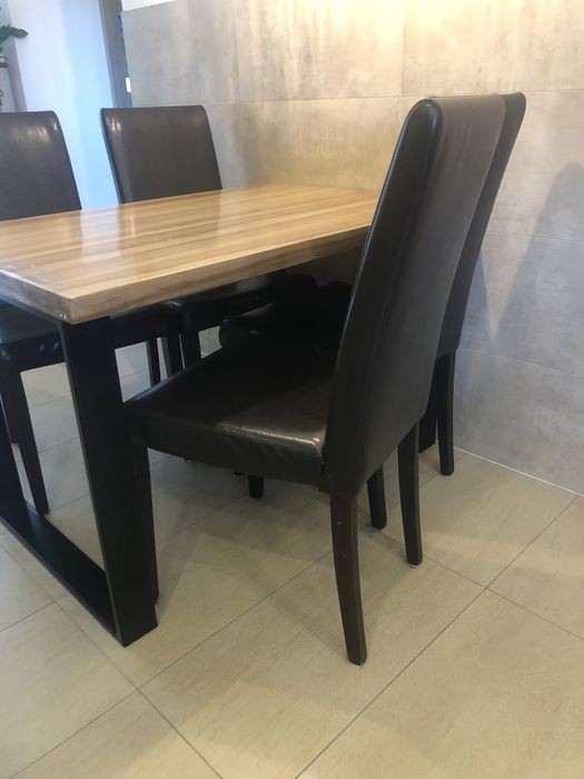 Krzesła cztery do kadalni