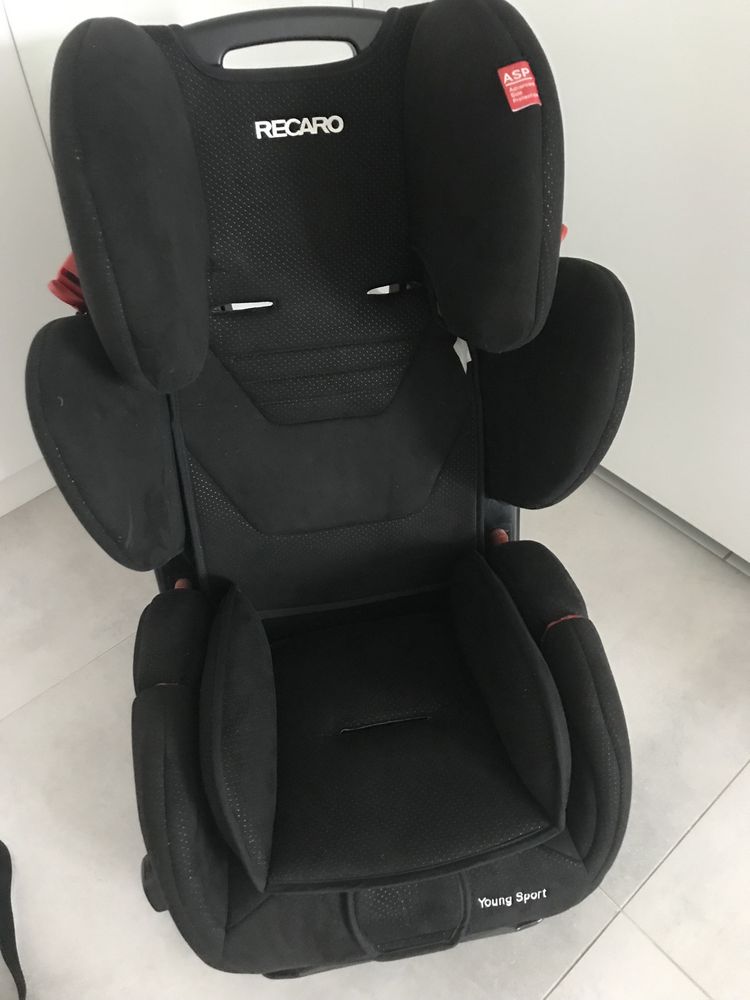 Recaro Young Sport 9-36kg stan bdb kolor czarny (aktualne)