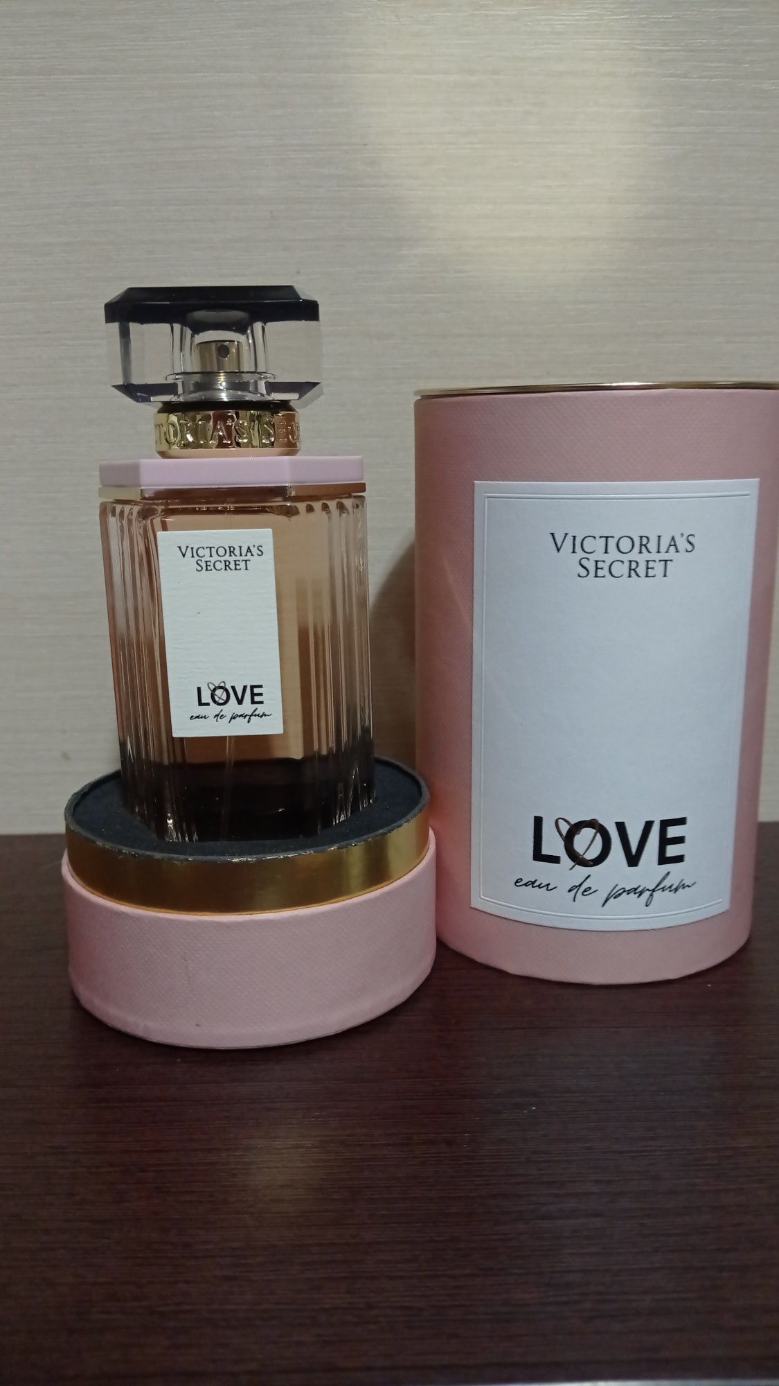 Продам Парфуми Love Eau de Parfum Victoria's Secret