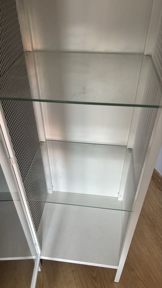 Witryna, regał Ikea Baggebo