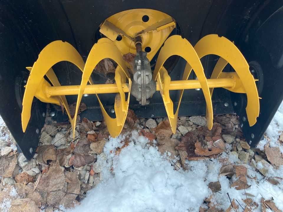 Odśnieżarka dmuchawa do śniegu na gąsienicach Loncin Snowspider