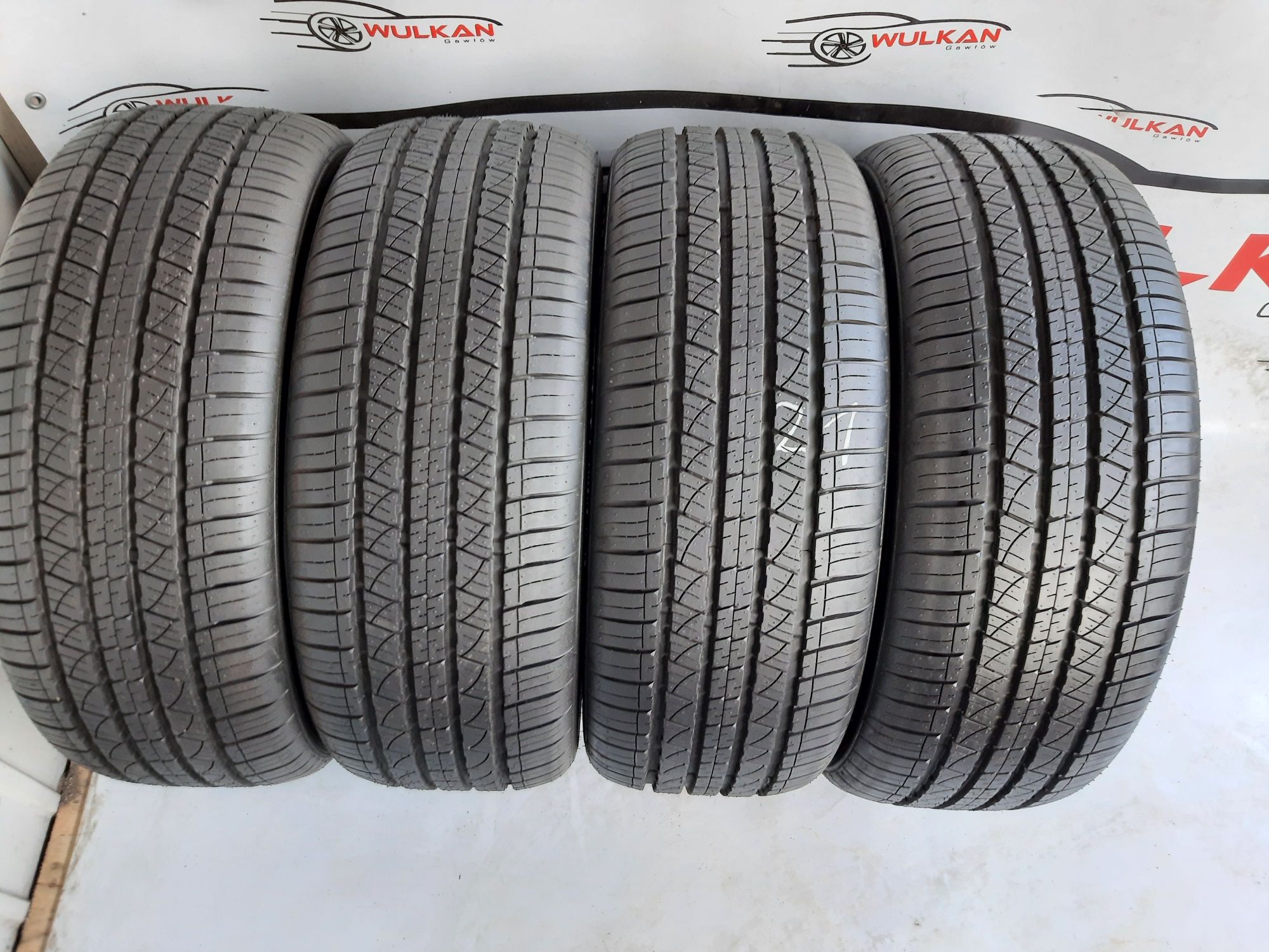 4x 225/45r19 92V Linglong Green-Max 4x4 HP