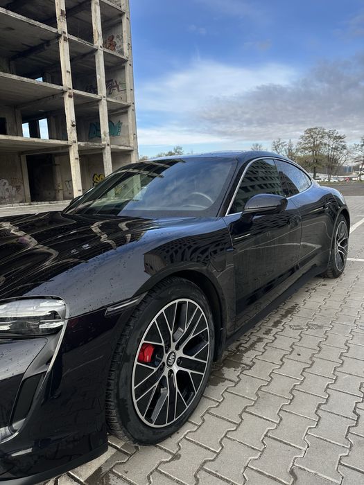 Porsche Taycan 4s 2021 року 571 к.с.