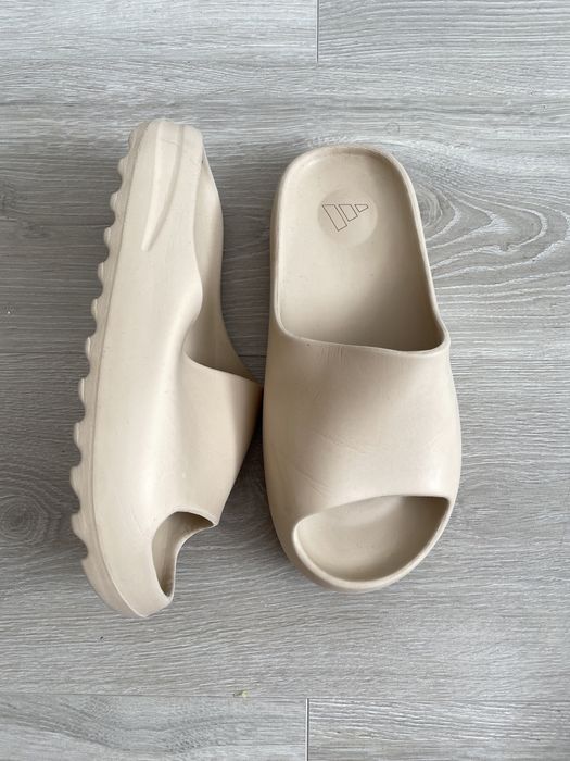 Тапочки Adidas Yeezy Slide Bone