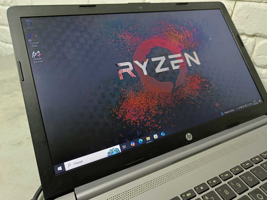 Ноутбук HP 250 G7 Ryzen 3 3200U AMD Vega 3 2GB 8GB DDR4 SSD M2 256GB