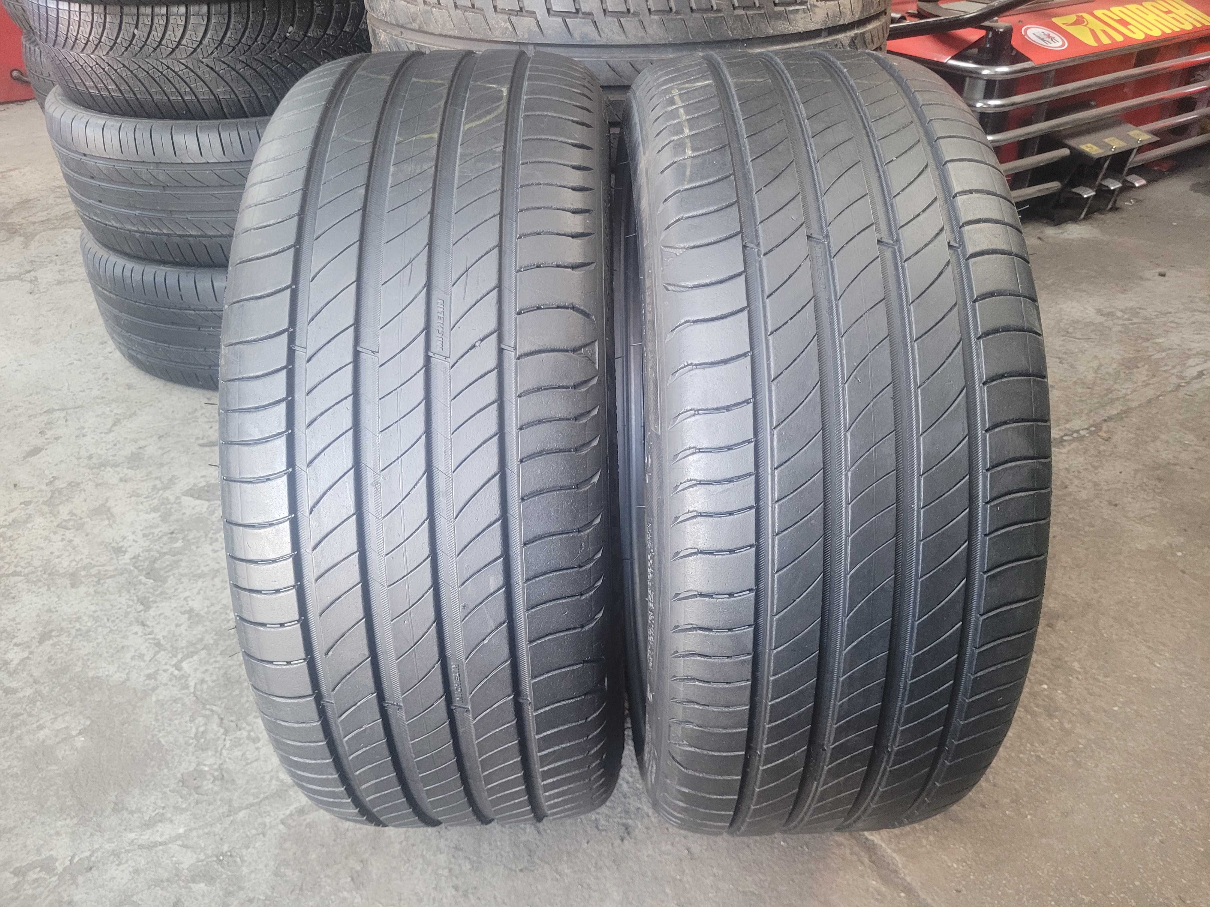 235 40 R 19 Michelin
