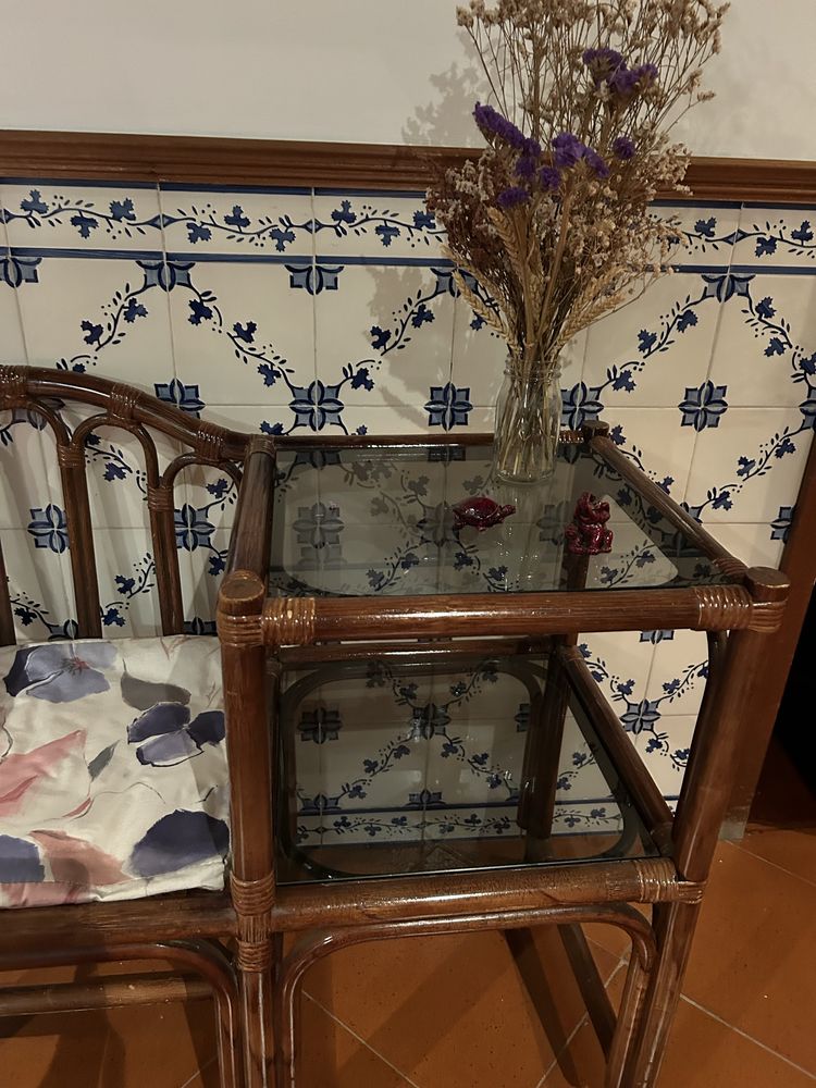 Mesa de apoio c/cadeira