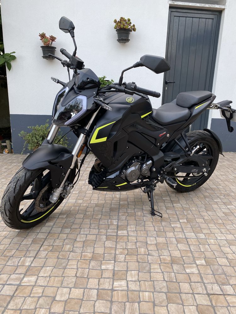 Keeway rkf 125.
