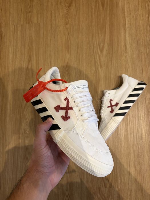 Off-White Vulcanized Low