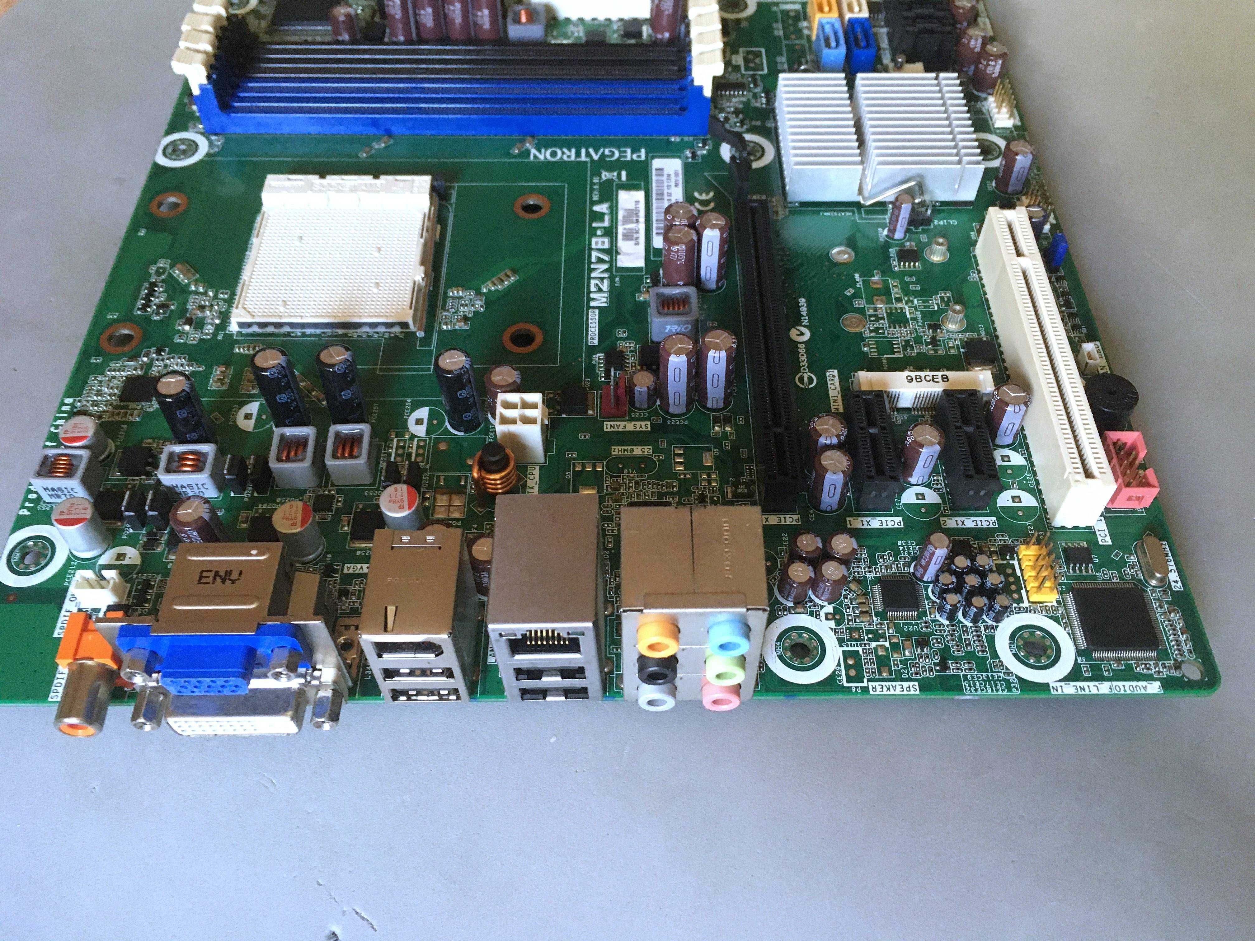 Motherboard HP M2N78-LA r6.01 (Violet6) AM3+ DDR3 (Avariada)