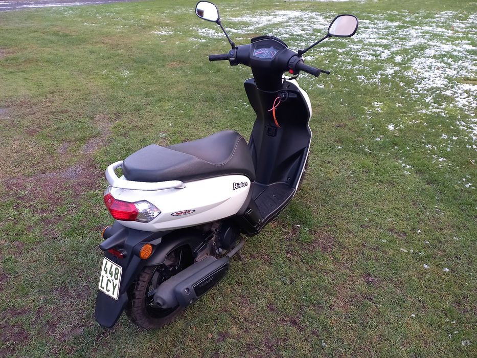 Skuter Peugeot Kisbee