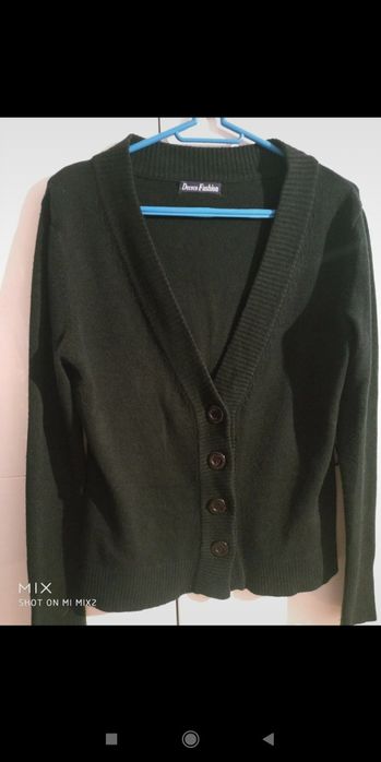 Czarny sweterek damski.Decoco fashion.