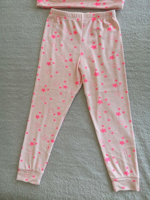 Pluszowa dwuczęściowa piżama w gwiazdki Jeff & Co. 116 - 122 jak nowa