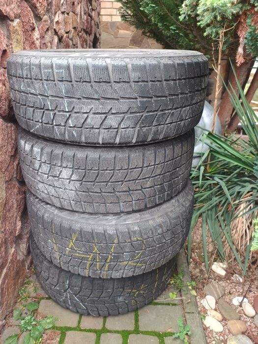 Продаж комплекту зимовкой гуси Bridgestone blizzak 225 55 17