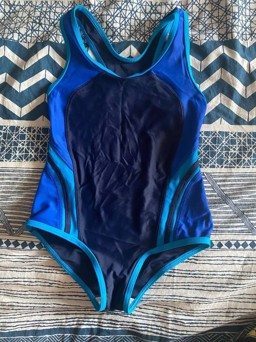 Купальник суцільний , рост 122