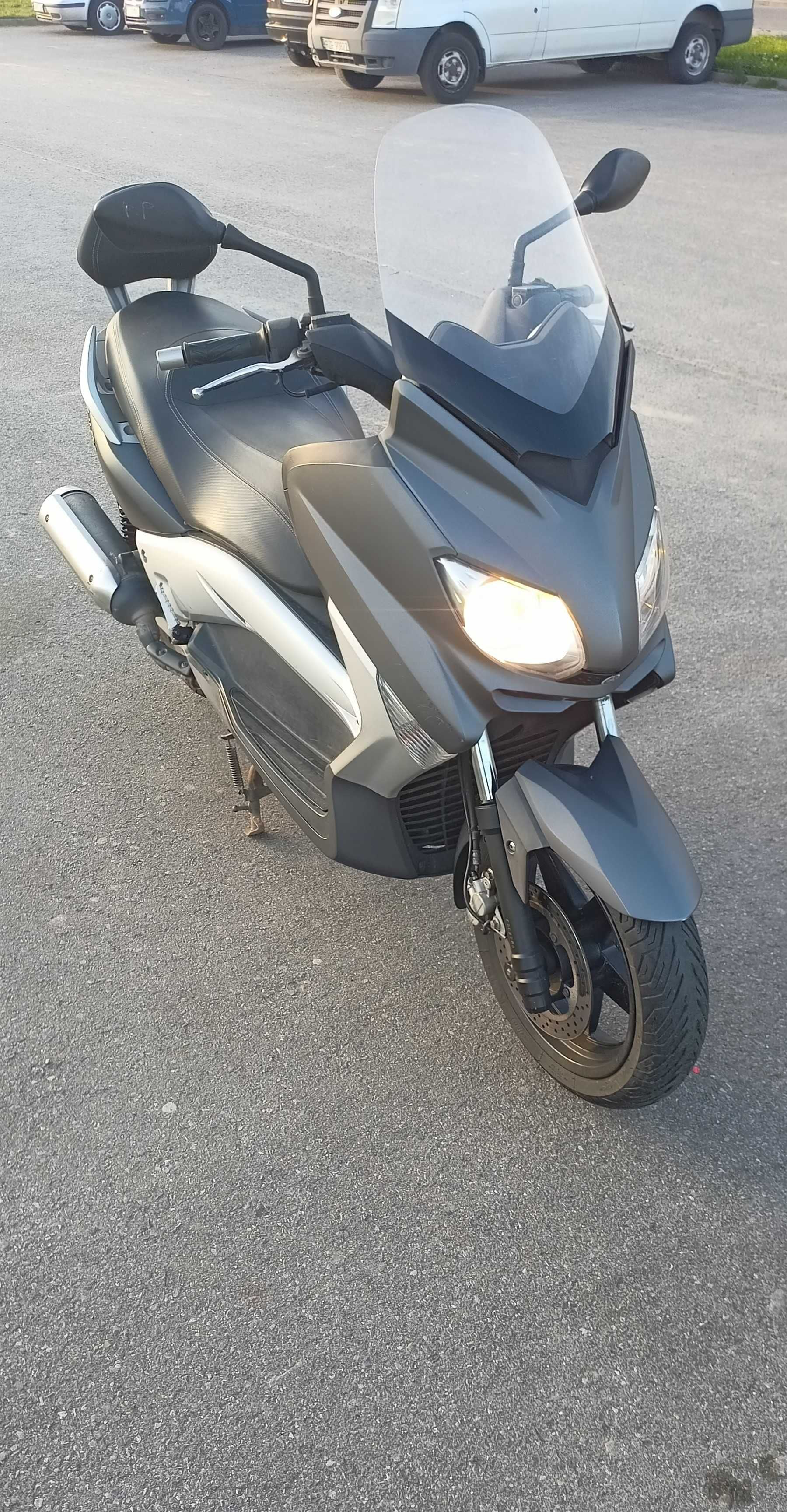 Yamaha YP125R X-MAX 2010, przebieg 30 tys. km, 125 cm3