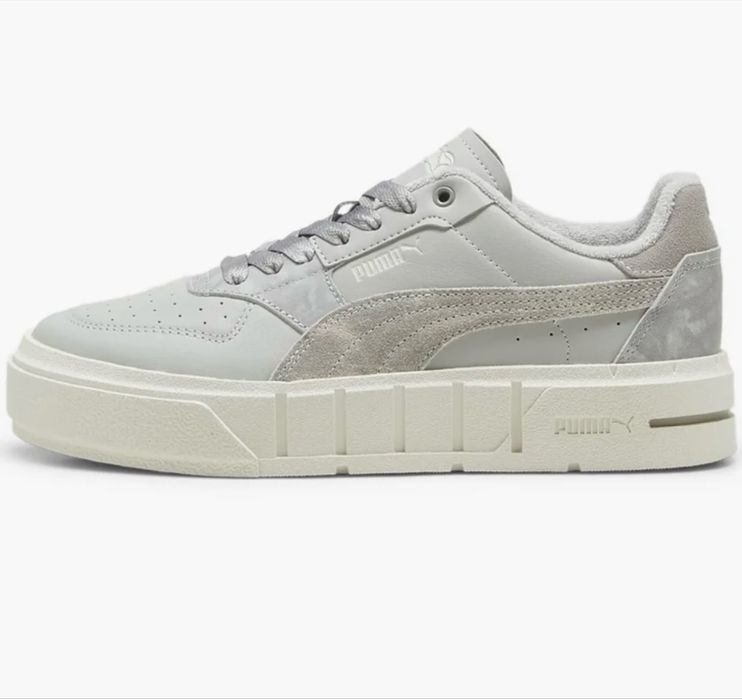 Кросовки женские ,новые в нежно сером цвете