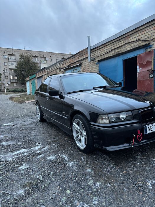 Продам  BMW е36