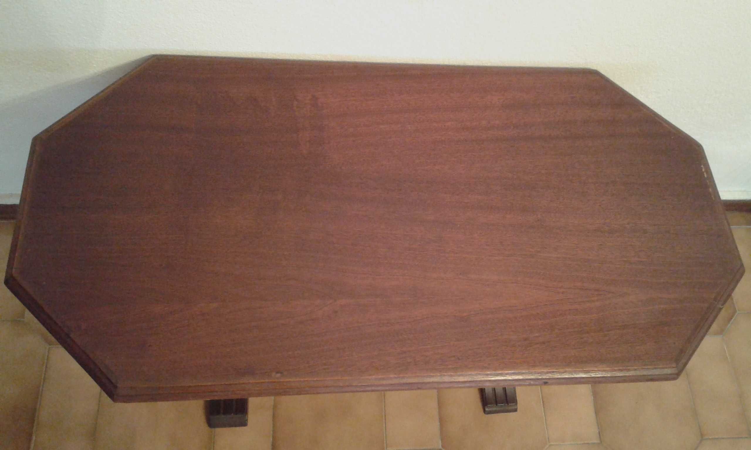 Mesa  de madeira