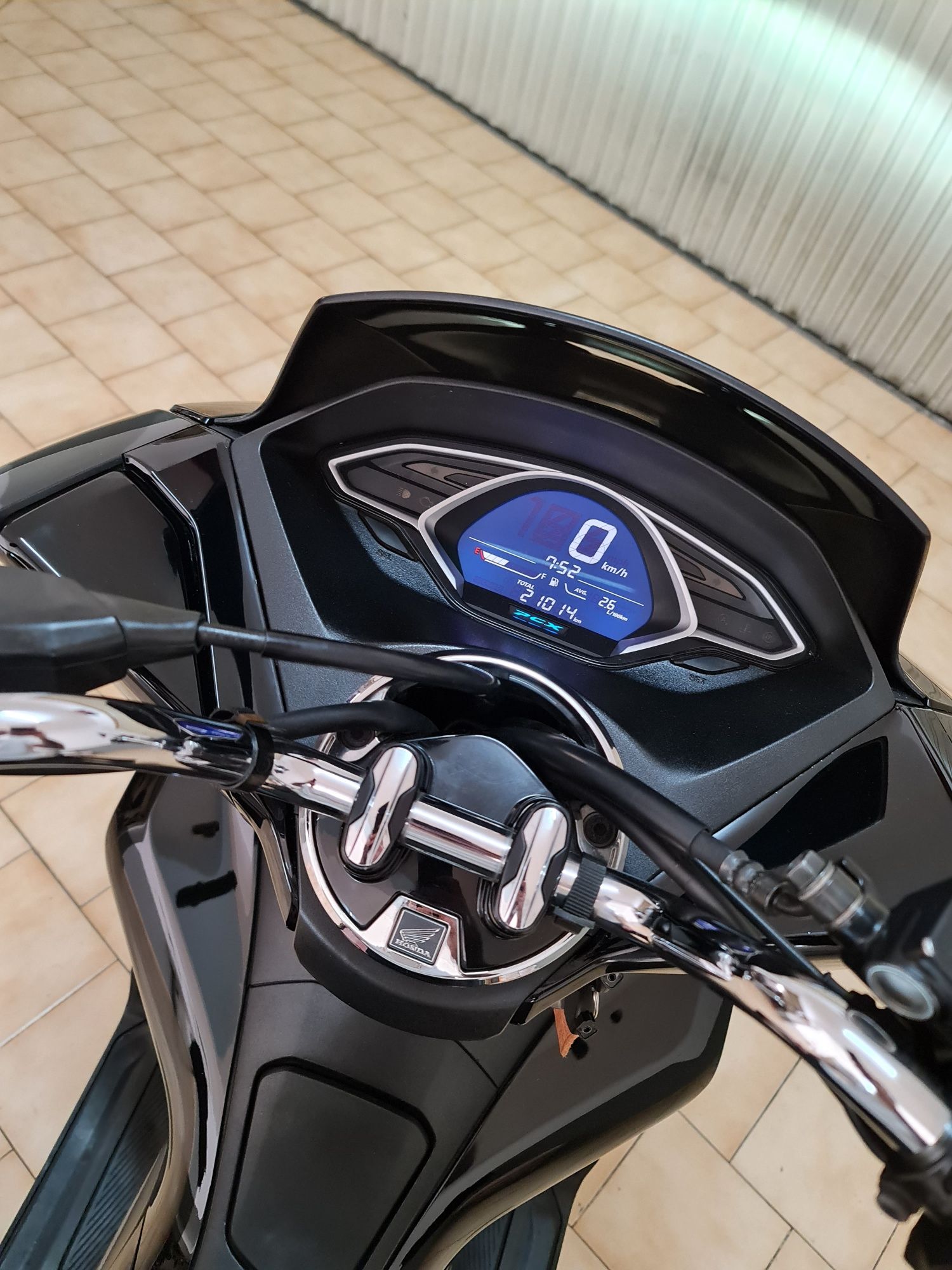 Honda PCX toda revisionada