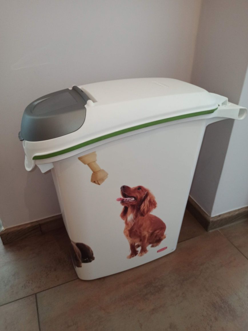 Pojemnik na suchą karmę curver ok 10 kg