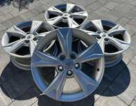 Alufelgi 17 5x114,3 Toyota Avensis Rav4 CH-R Auris Corolla