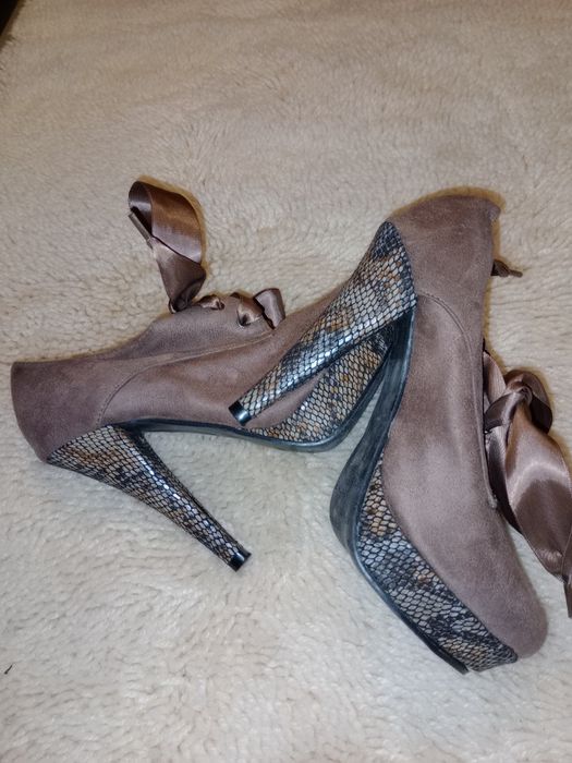 Botins camurça tam. 36