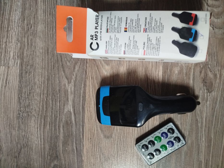 Трансмиттер  FM модулятор12 вольт