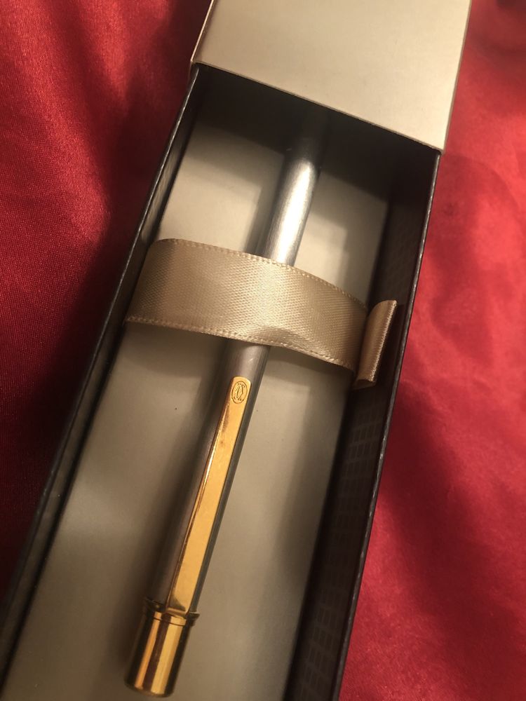Srebrno-złoty długopis Cartier w super cenie!