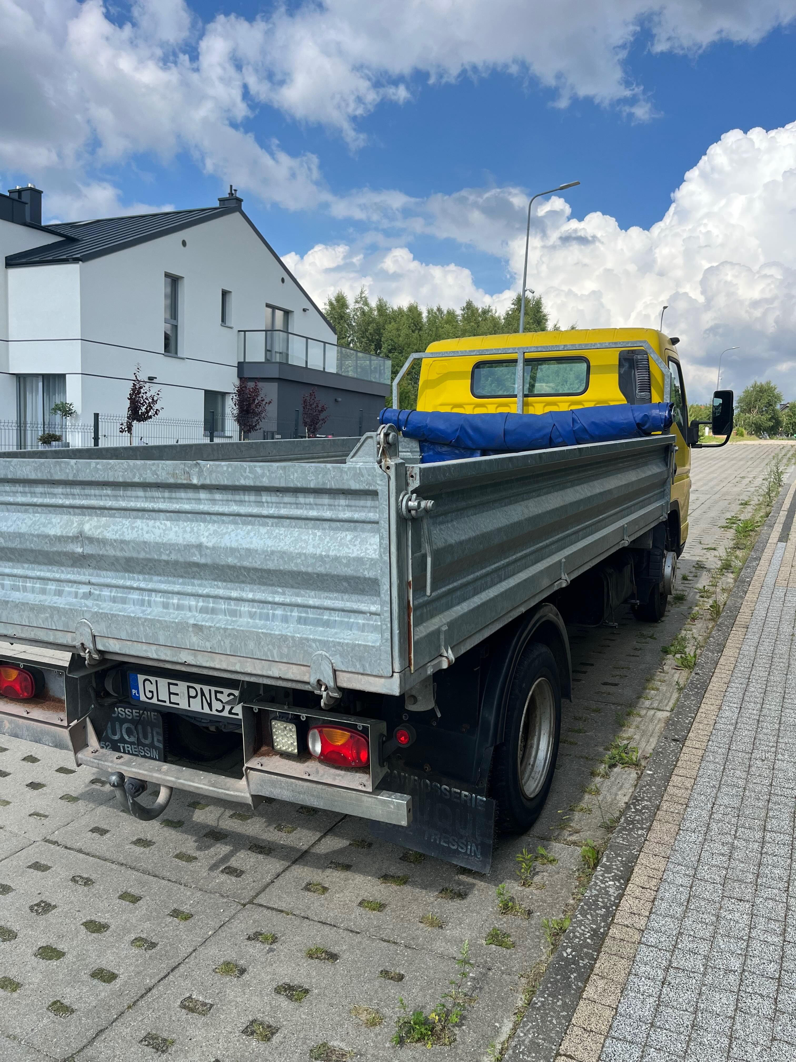 Mitsubishi Canter (Fuso) – wywrotka 7,5 t DMC/ 3,5 t ładowność