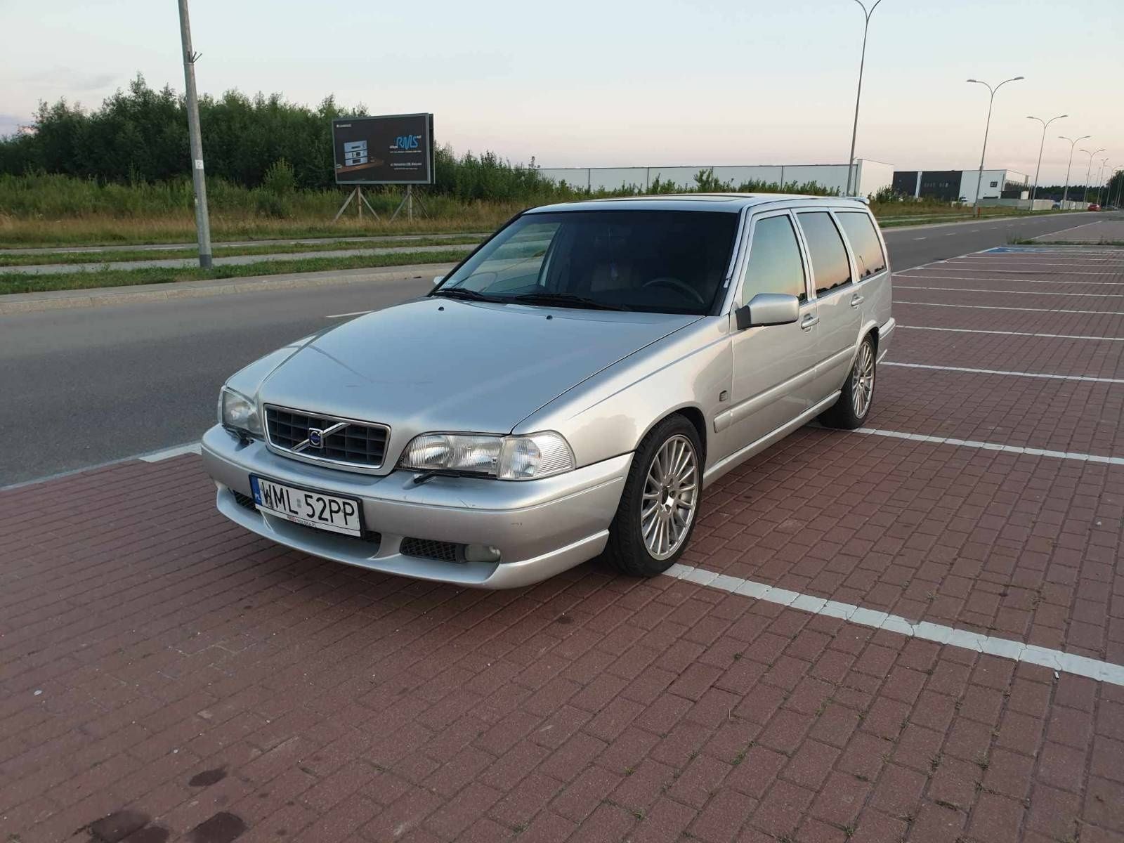 Volvo v70r awd 2000