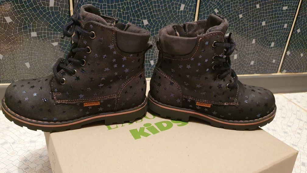 Продам еврозима шкіряні сапожки  Lasocki kids
