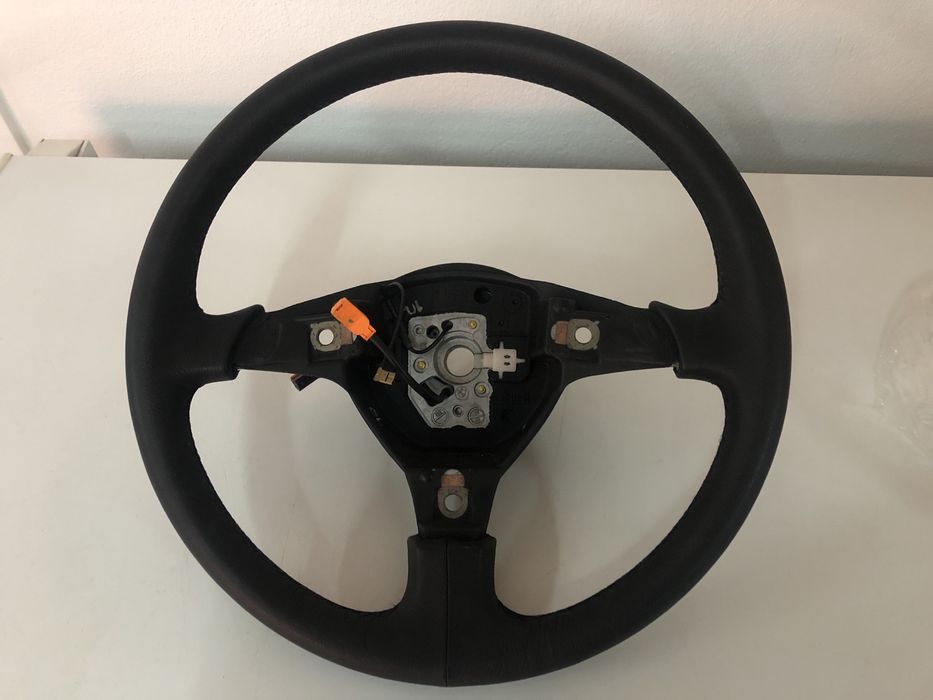 Volantes BMW forrados em pele