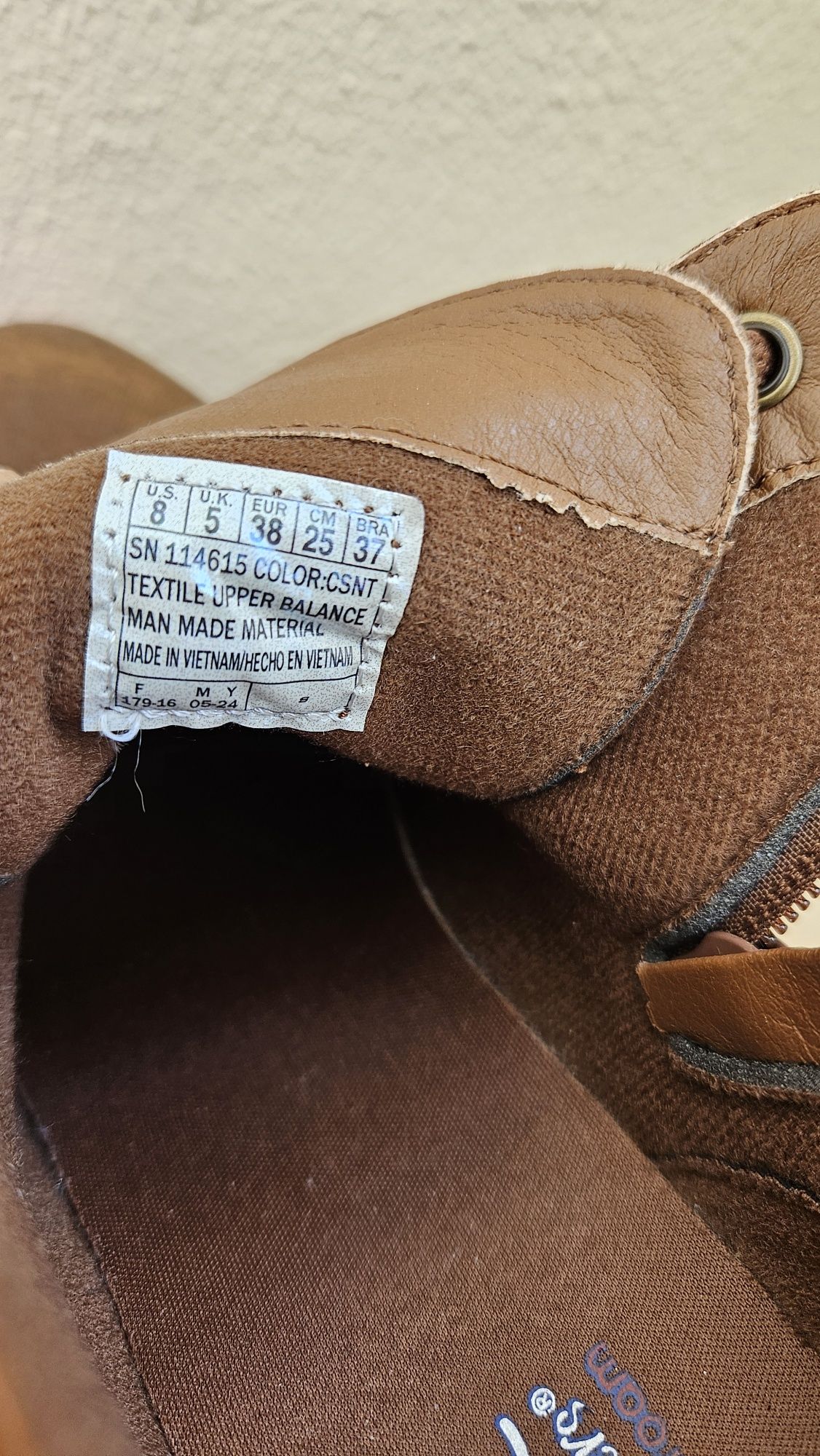 Botins Skechers castanhos 38