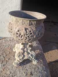 Старинная ваза для коллекции